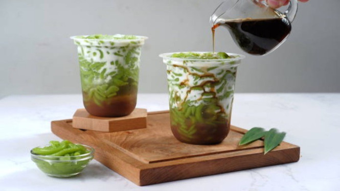 Es cendol tape singkong buat menu takjil