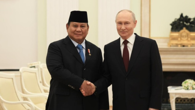 Presiden RI Prabowo Subianto dan Presiden Rusia Vladimir Putin.