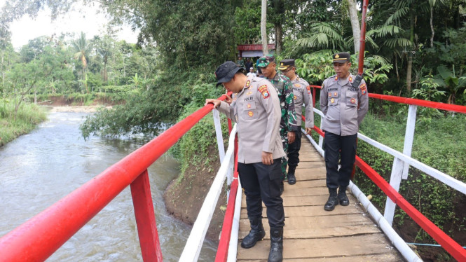 Jembatan Tiris-Andungsari pasca perbaikan