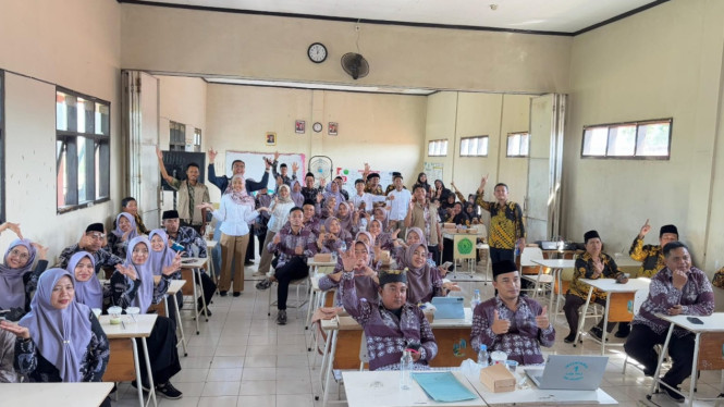 Kegiatan AIGTS Mafindo di Yayasan Miftahul Ulum Muncar Banyuwangi