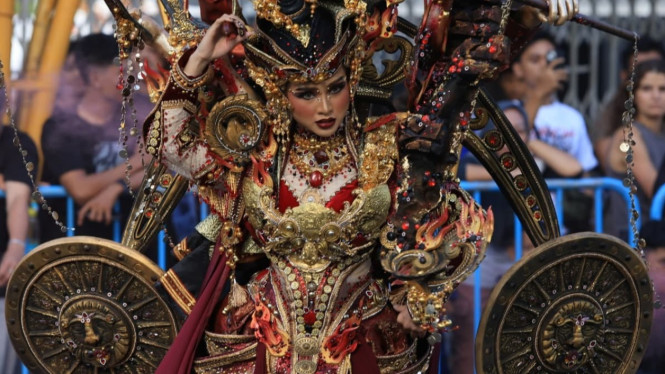 Parade etnik Banyuwangi Ethno Carnival (BEC) 2026