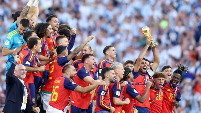 Tim Nasional Spanyol rayakan kemenangan sebagai juara Piala Dunia 2026 di New York, Amerika Serikat.