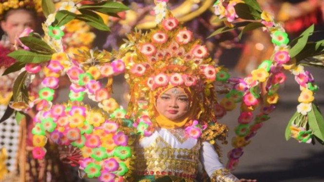 Seorang anak yang mengikuti World Kids Carnival pada JFC ke-24 di Jember