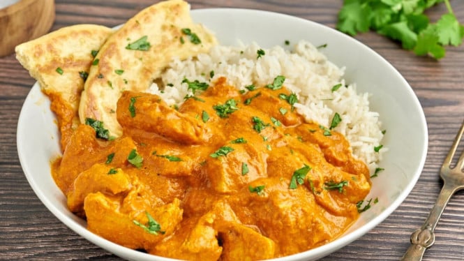 Butter chicken dan naan, makanan khas India