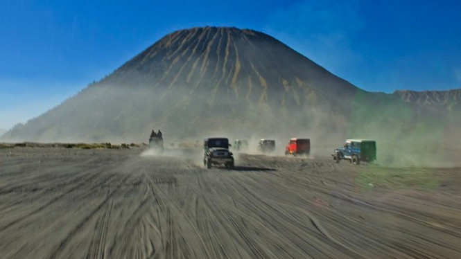 Aktivitas wisata di kawasan Gunung Bromo