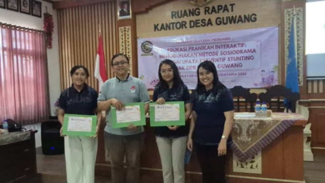 Cegah Stunting Sejak Remaja, FK Unud Ajak Calon Pengantin Desa Guwang Belajar Lewat Sosiodrama