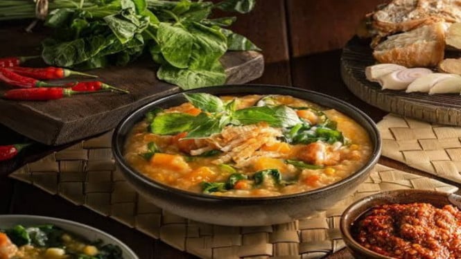 Bubur Manado: Resep, Harga Bahan, dan Manfaat Kesehatan