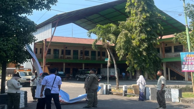 14 Banner Ditertibkan dalam Dua Hari, Satpol PP Probolinggo Soroti Izin ...