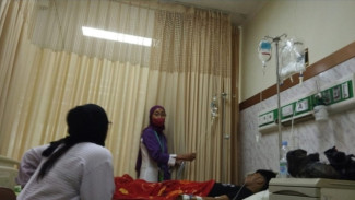 Terpaksa Sewa Mobil, Kades Kecamatan Sukajaya Tak Pinjamkan Ambulan Desa