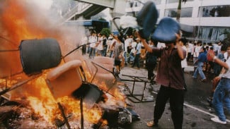 Bagaimana Islam Memandang Penjarahan dan Hukuman Bagi Pelaku?