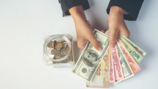 Kerap Jadi Perilaku Pejabat Negara, Islam Punya Pandangan Sendiri Soal Flexing dan Hedonisme
