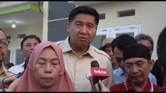 Pemerintah Serahkan Rumah untuk Keluarga Ojol Affan Kurniawan