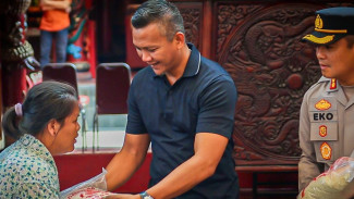 Dhanagun Bagikan 60 Ton Beras, Warga Bogor Rasakan Berkah Ullambana