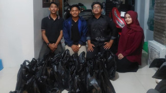 Gerakan Segenggam Beras: Lembaga Sosial Mahasiswa dan Pemuda Peduli Masyarakat Pra-Sejahtera