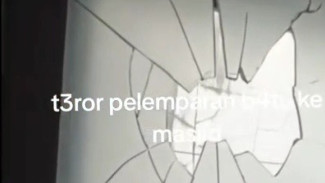 Masjid di Bogor Rusak Dilempar Batu, Polisi Buru Pelaku Berjaket Hijau