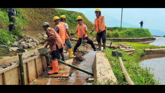 Petani Bogor Terima Kasih ke Prabowo, Ratusan Irigasi Diperbaiki