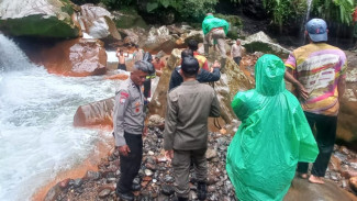 Pria Ditemukan Tewas Diduga Tenggelam di Curug Seribu, Pamijahan