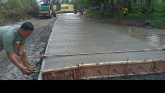 Jalan Senilai Rp12 Miliar Dibangun, Warga Gunungsindur Harap Rekonstruksi Berkualitas