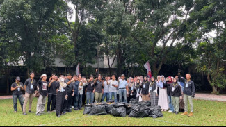 UIKA Bogor Peringati World Cleanup Day 2025 dengan Aksi Bersih-Bersih Sampah di Kampus