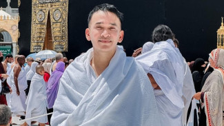Perjalanan Spiritual Ruben Onsu Saat Shalat