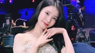 IU Rayakan Ulang Tahun Debut dengan Donasi Besar untuk Anak dan Lansia