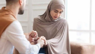 Istri Kaya, Suami Tetap Wajib Menafkahi?