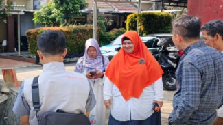 Anggota DPRD Kota Bogor Menyoroti Kualitas Turap di Kelurahan Kedung Halang