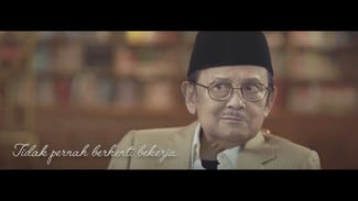 BJ Habibie: “Berhenti Bekerja Berarti Mati”, Pesan Kehidupan dari Sang Jenius Bangsa