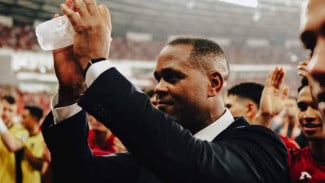 Polemik Pemecatan Patrick Kluivert, Di Balik Tekanan Publik dan Krisis Keuangan PSSI