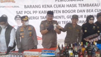 Bupati Bogor Ajak Warga Berantas Rokok Ilegal dan Miras Tanpa Izin