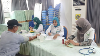 Pemcam Ciseeng dan RST DD Menggelar Pelayanan Pemeriksaan Kesehatan Gratis