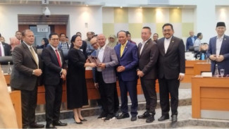 APBN 2026: Pemerintah Targetkan Gaji Rata-Rata Rp7,6 Juta per Bulan, Kemiskinan Ekstrem Menuju Nol Persen