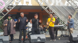 Vision Band: Kolaborasi Dosen dan Tendik Unpak yang Warnai Perayaan Dies Natalis ke-45