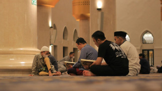 Hidup Tenang dengan Muroqobah: Merasakan Kehadiran Allah di Setiap Langkah