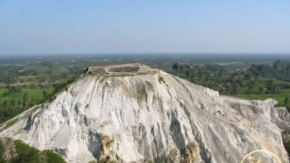 Gunung Kapur Ciseeng, Jejak Peradaban Kuno dan Sumber Air Panas Alami di Bogor