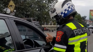 Operasi Pajak Kendaraan di Simpang Sentul Bogor, Pelat F Jadi Sasaran Utama