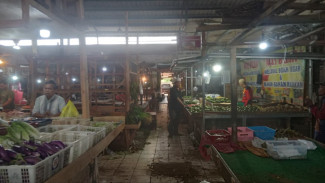 Dampak Penutupan Tambang, Pasar Cicangkal Kini Sepi: Omset Pedagang Anjlok Hingga 50%