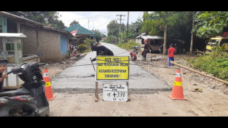 Belum Dilalui Kendaraan, Proyek Betonisasi di Jalan Tamansari–Cikuda Senilai Rp 6,8 Miliar Sudah Retak.