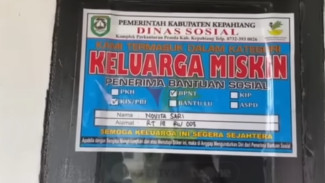 Stiker “Keluarga Miskin” Tuai Polemik, 500 KPM Justru Mengundurkan Diri!