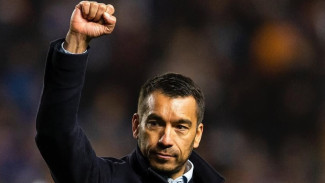 Kursi Kosong Timnas Indonesia: Van Gastel Singgung Peluang Van Bronckhorst