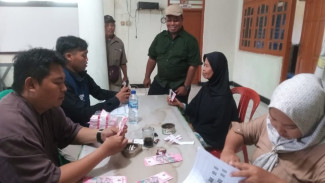 Ratusan KPM di Desa Sukamulya Rumpin Sumringah Terima Uang Bantuan Sosial BLT Kesra