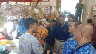 Disperdagin Kota Bogor Sidak Pasar Jambu Dua, Mi dan Kulit Pangsit Berbahaya Tak Ditemukan