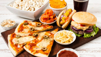 Studi Ungkap Risiko Polip Usus dan Wanita Muda yang Konsumsi Makanan Ultra Proses