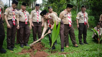 Ketua Kwarcab Pramuka Kabupaten Bogor Canangkan Penanaman 50 Ribu Pohon Kelapa