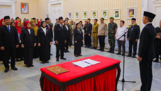 Adi Novan dan Sri Nowo Retno Dilantik Bersama 26 Pejabat Pemkot Bogor