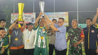 Desa Cidokom Juara Mini Soccer Camat Cup II Gunungsindur 2025, Sportivitas Warga Jadi Sorotan