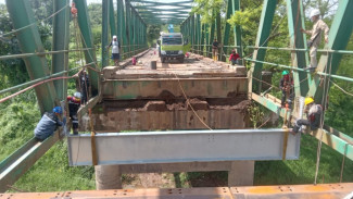 Perbaikan Jembatan Leuwiranji Terancam Molor, Warga Diminta Bersabar