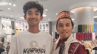 Lagi Jalan-jalan di Mal, Remaja SD Asal Sumbawa Ikut Kajian Ustadz Maulana