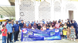 Membangun Harapan di Atas Lumpur: Aksi Nyata Alumni Australia Pulihkan Senyum Anak Korban Banjir Pidie Jaya