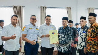 Lantik Ketua LPM Se-Bogor Utara, Wakil Wali Kota Jenal Mutaqin Tekankan Peran Strategis Pemberdayaan Masyarakat